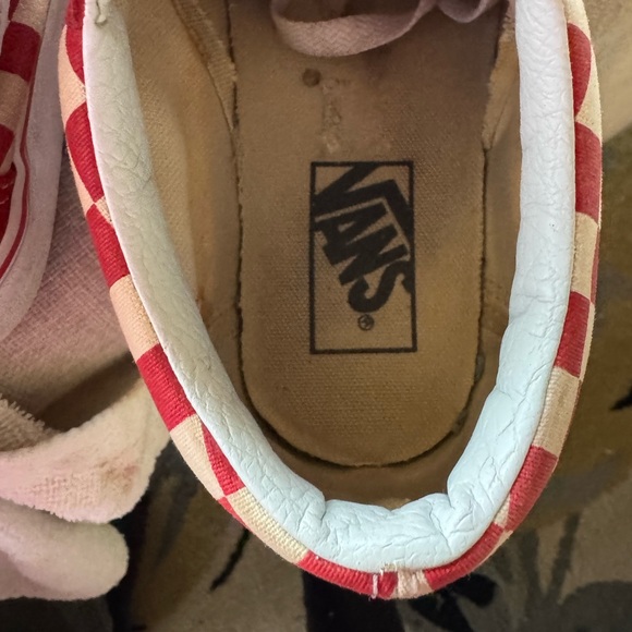 Vans Women’s 7.5 Men’s 6 Red Checkered Sneakers - Picture 7 of 9